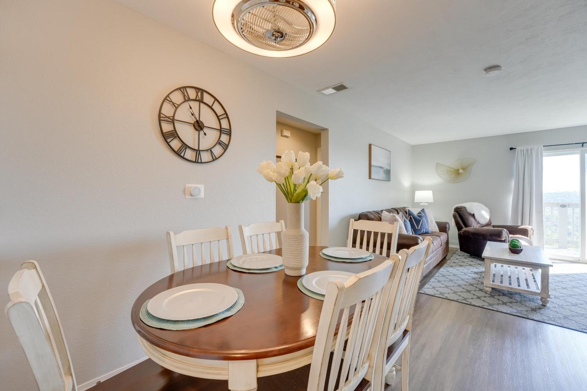 Brandon Condo With Balcony, Strip And Mountain Views! Брэнсон Экстерьер фото